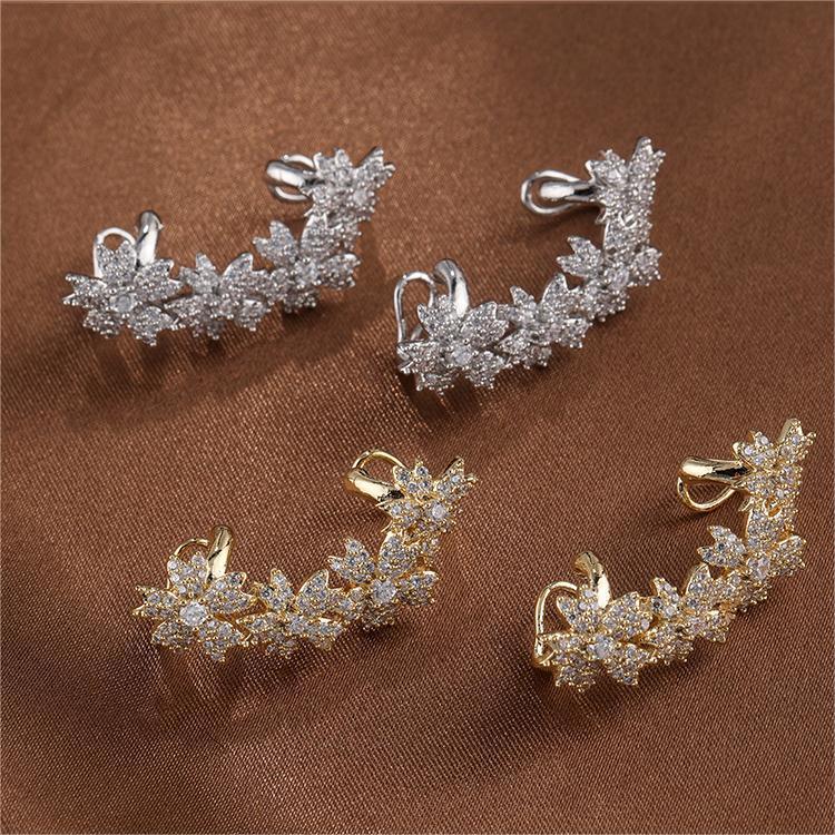 Luxury Sparkling Crystal Flower Ear Bone Clip